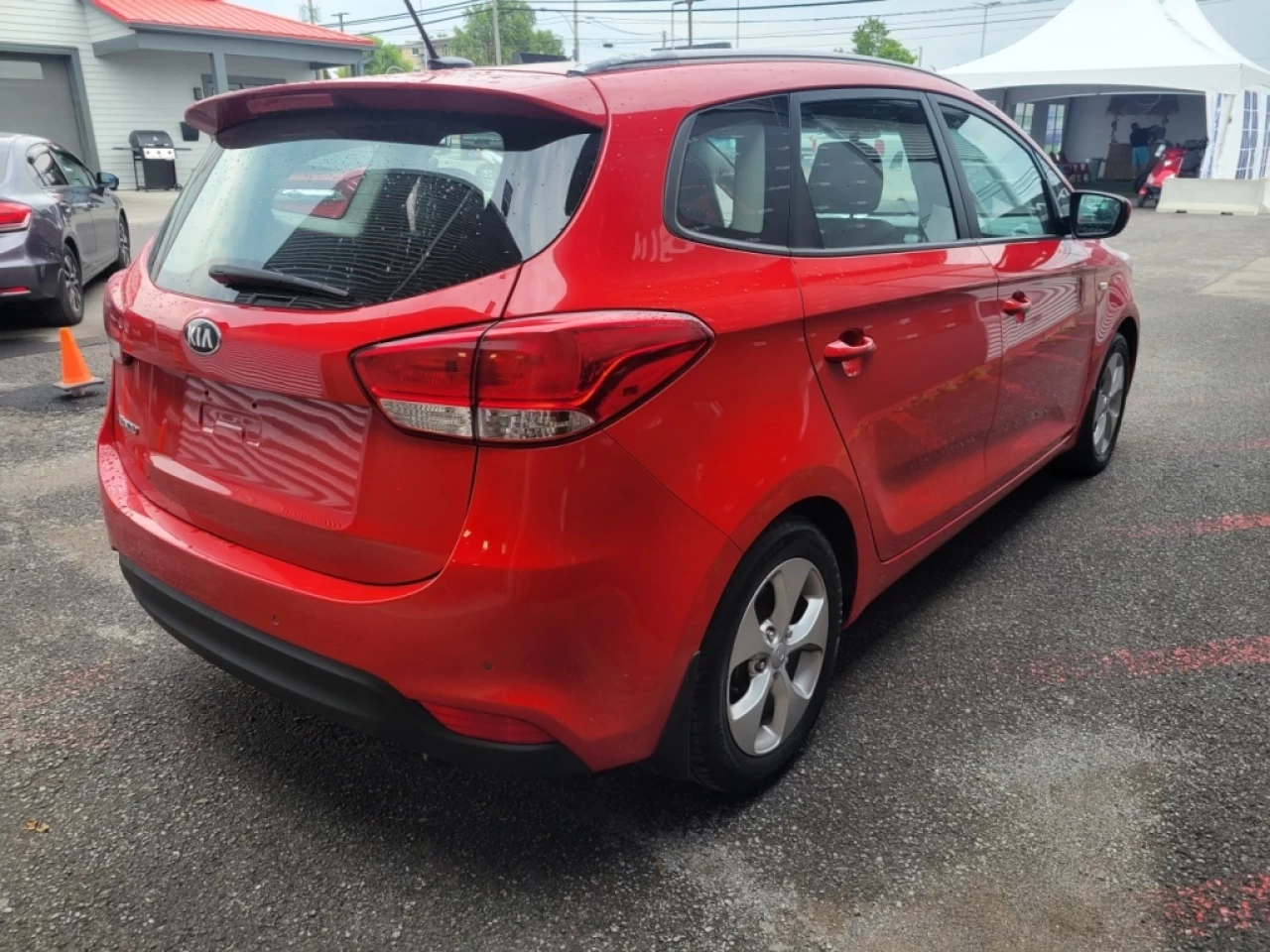 2014 Kia Rondo LX*BANCS CHAUFFANTS*CAPTEURS STATIONNEMENT* Main Image