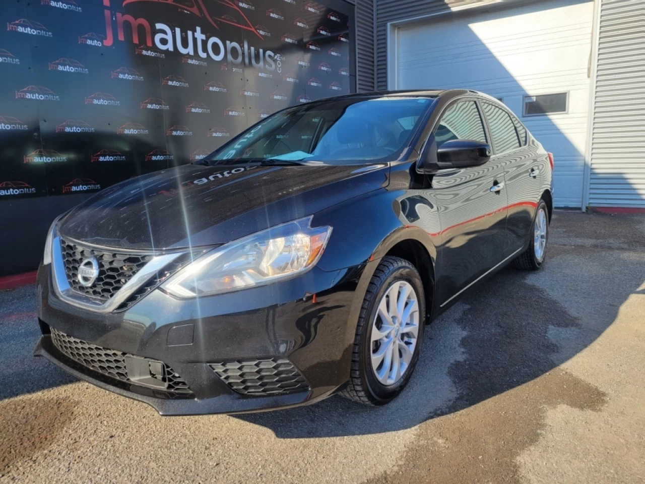 2018 Nissan Sentra SV**BANCS CHAUFF*CAMÉRA*TOIT* Main Image