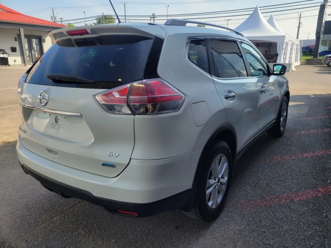 2015 Nissan Rogue SV*TOIT PANO*CAMÉRA*BANCS CHAUFFANTS* Main Image