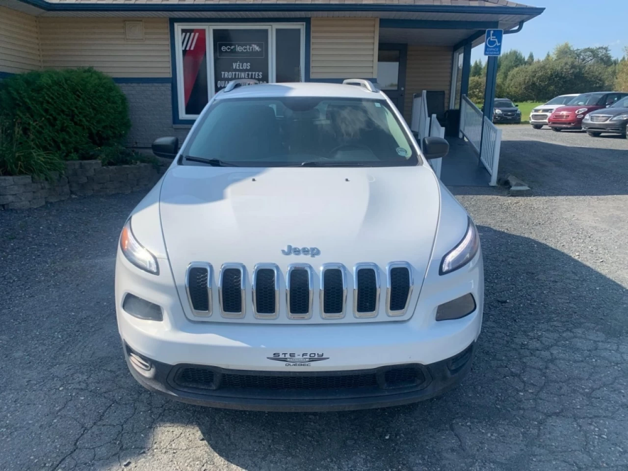 2015 Jeep Cherokee Sport Image principale