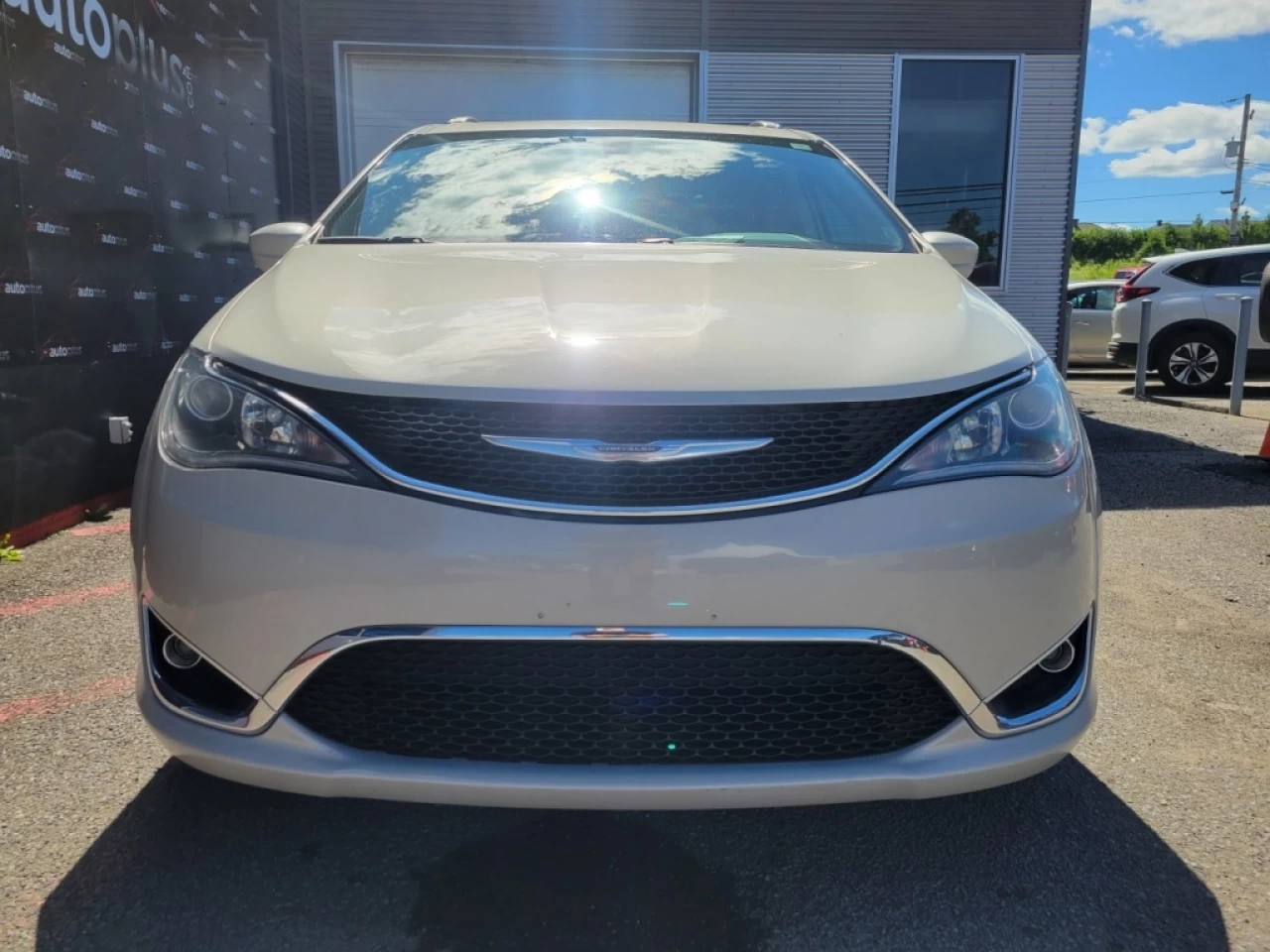 2017 Chrysler Pacifica Touring-L Plus*TOUT ÉQUIPÉ*DVD*STOW&GO* Main Image