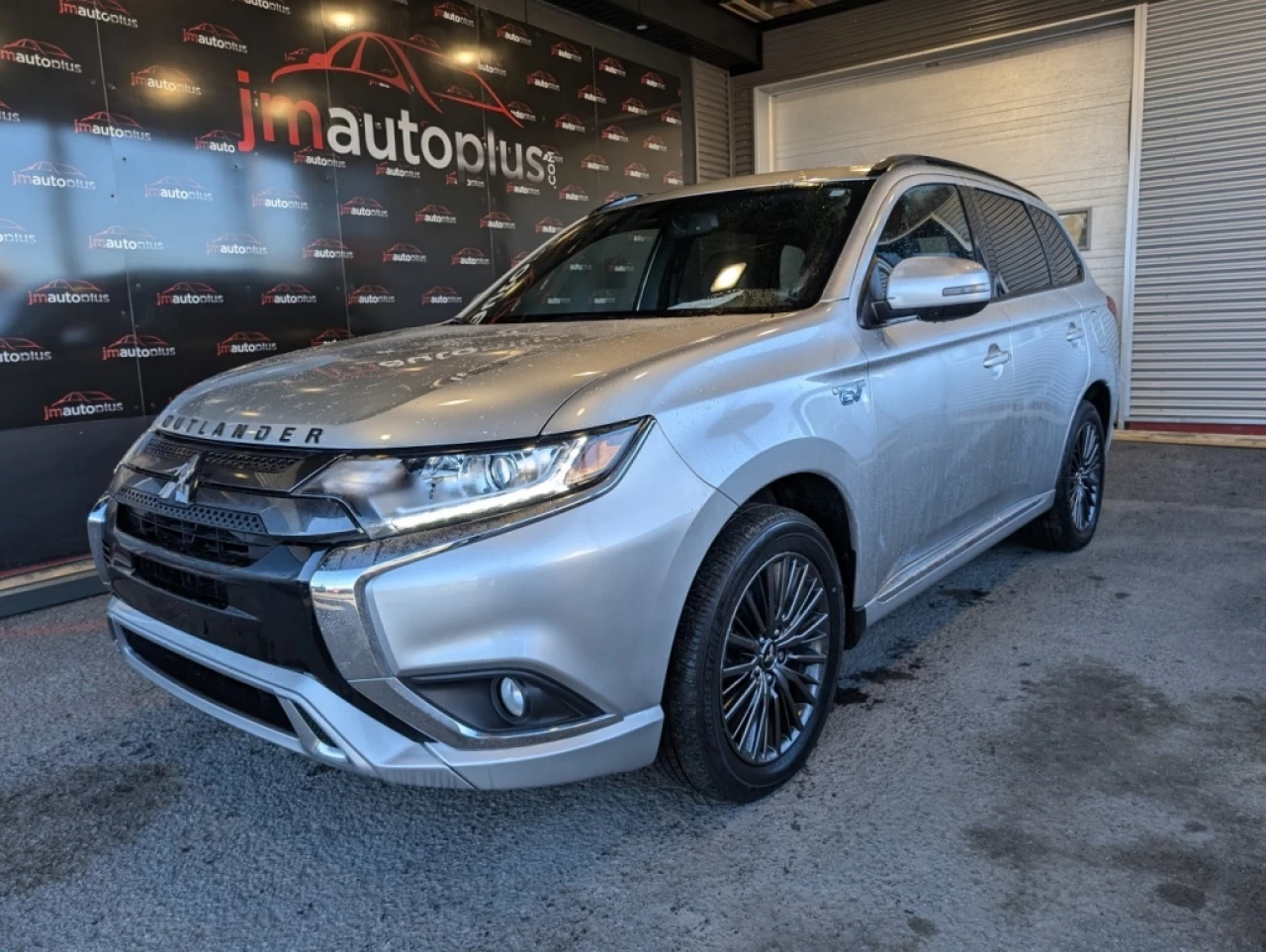 2022 Mitsubishi Outlander PHEV SE*AWD*TOIT*BANCS/VOLANT CHAUFF*CAMÉRA* Main Image