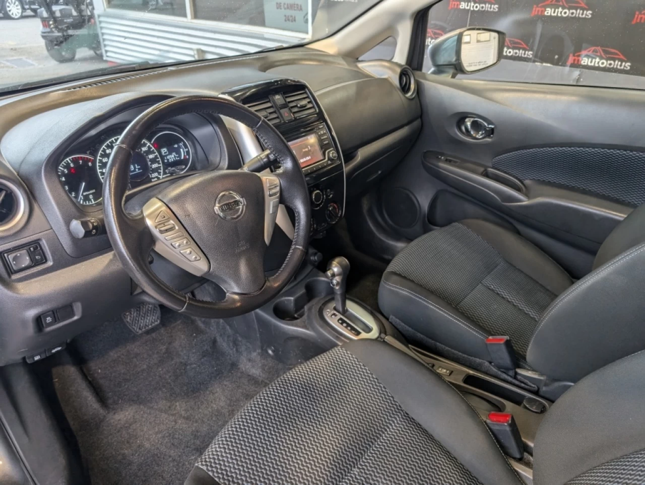 2017 Nissan Versa Note SV*BANCS CHAUFF*CAMÉRA*AUTO*A/C* Image principale