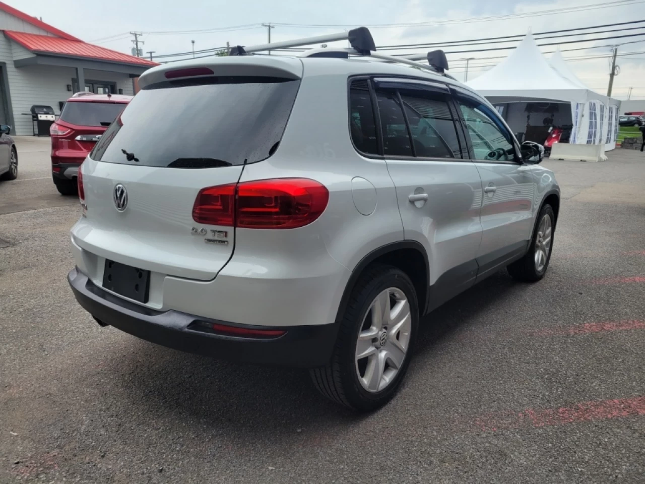 2014 Volkswagen Tiguan TRENDLINE*AWD*TOIT PANO*BANCS CHAUFF* Main Image