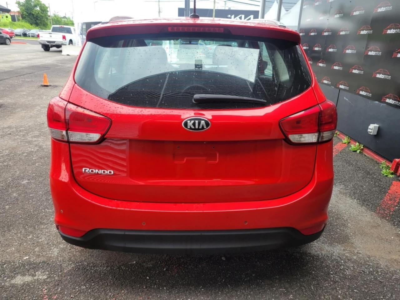 2014 Kia Rondo LX*BANCS CHAUFFANTS*CAPTEURS STATIONNEMENT* Main Image