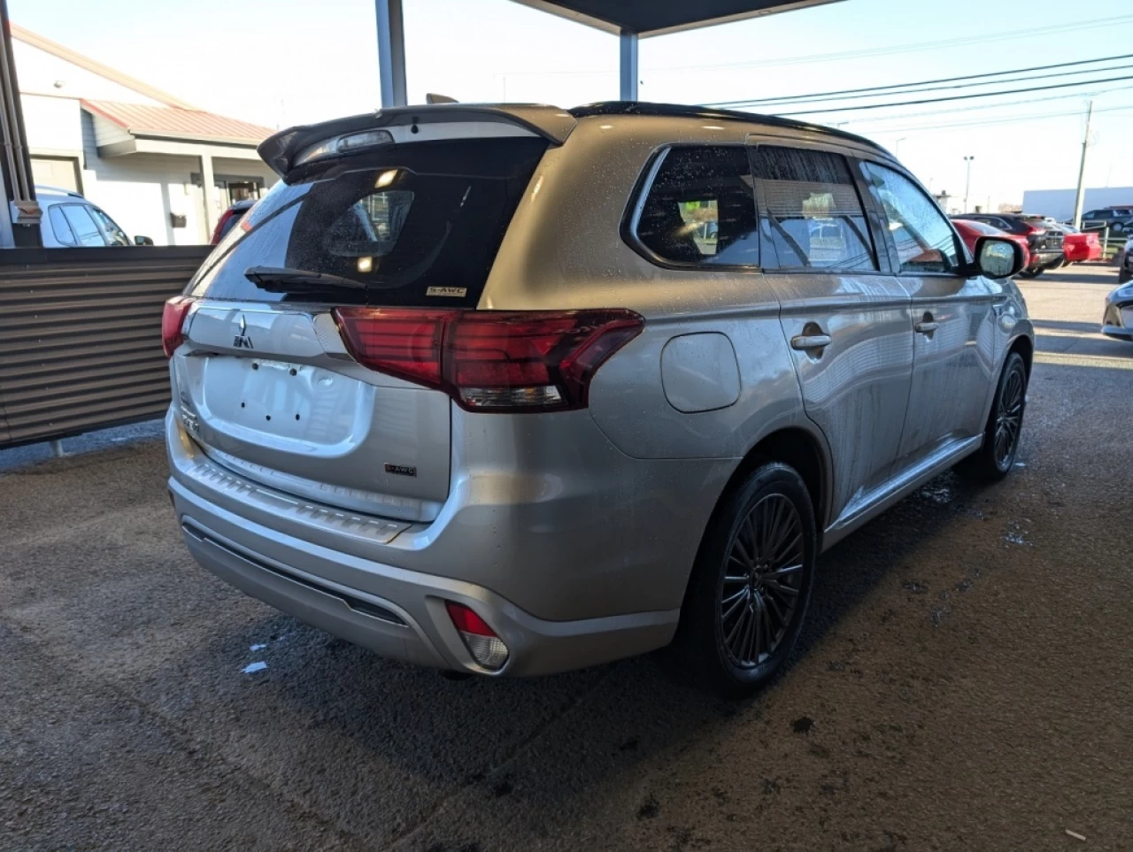 2022 Mitsubishi Outlander PHEV SE*AWD*TOIT*BANCS/VOLANT CHAUFF*CAMÉRA* Main Image