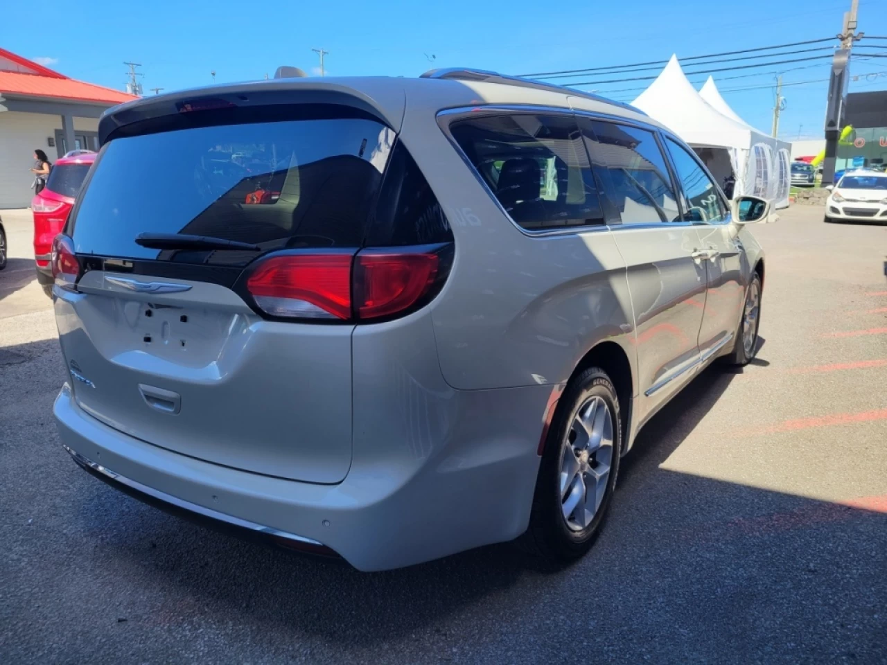 2017 Chrysler Pacifica Touring-L Plus*TOUT ÉQUIPÉ*DVD*STOW&GO* Main Image