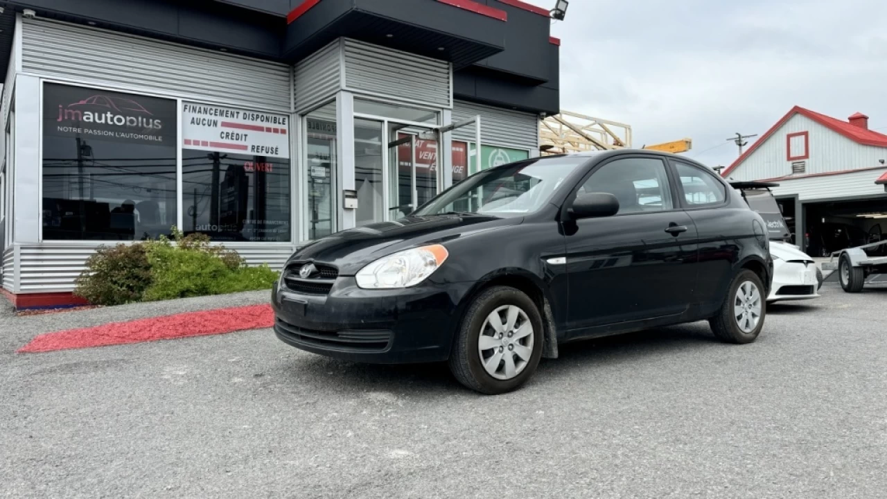 2011 Hyundai Accent GL Image principale