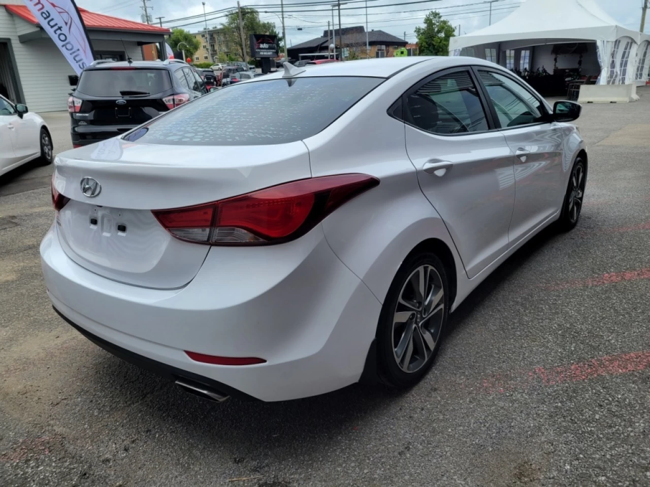 2015 Hyundai Elantra GLS*TOIT*BANCS CHAUFF*CAMÉRA*A/C* Main Image