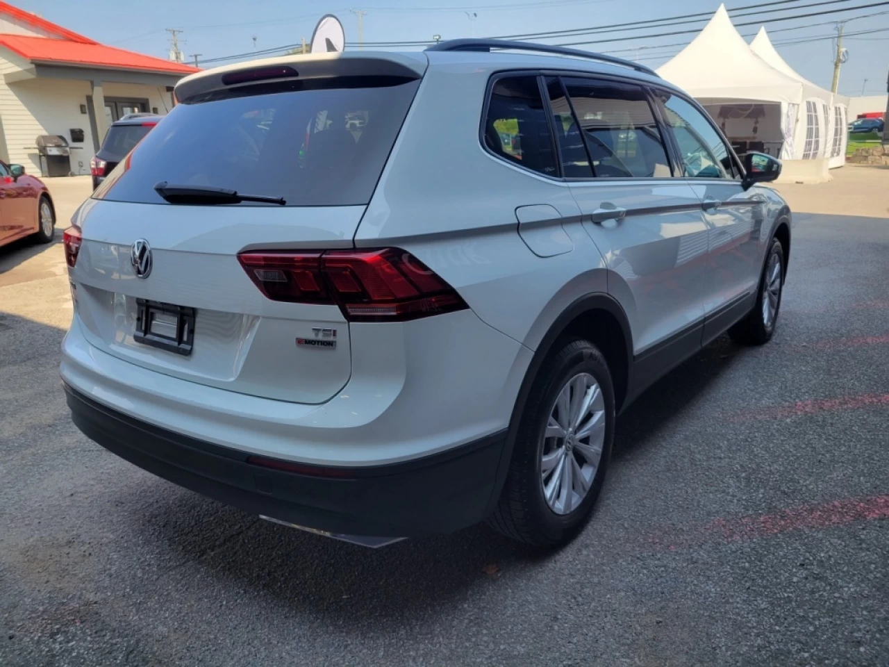 2018 Volkswagen Tiguan Trendline*AWD*BANCS CHAUFFANTS*CAMÉRA* Image principale