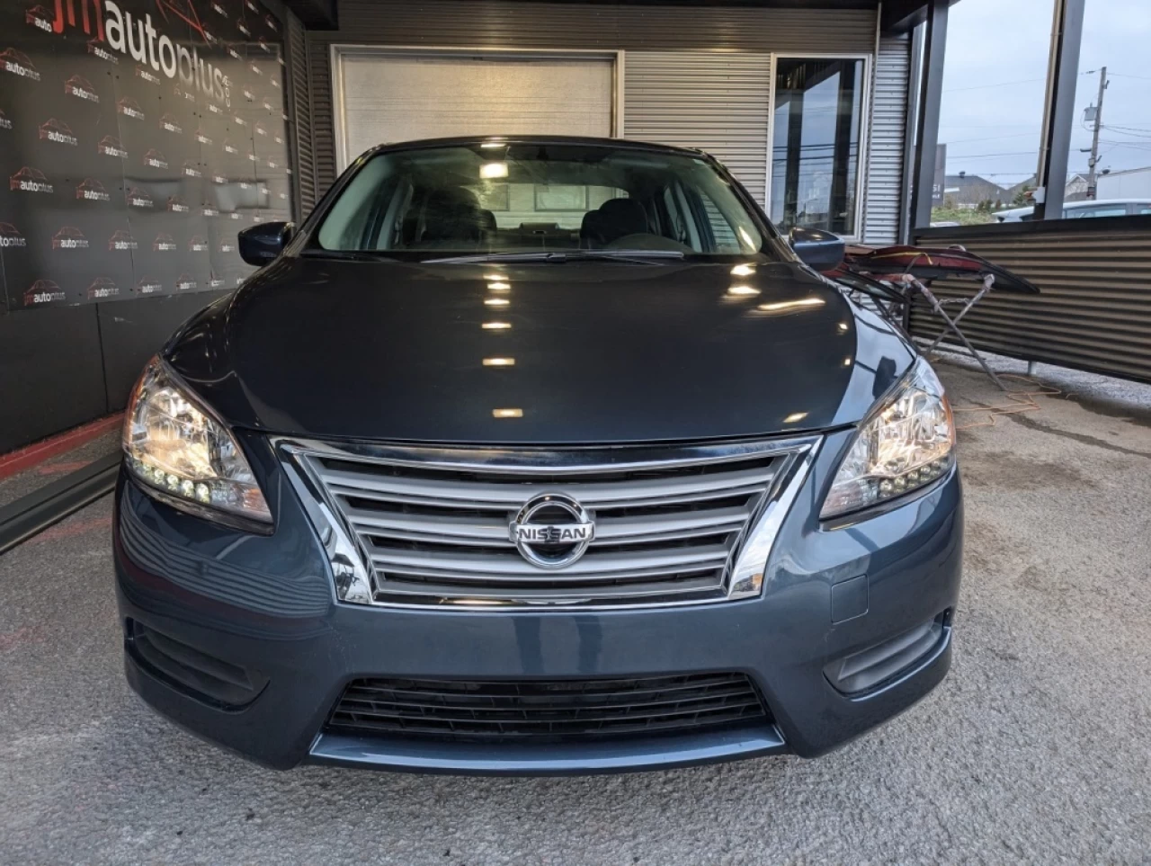 2014 Nissan Sentra S*AUTO*TRÈS BAS KILO*A/C* Main Image