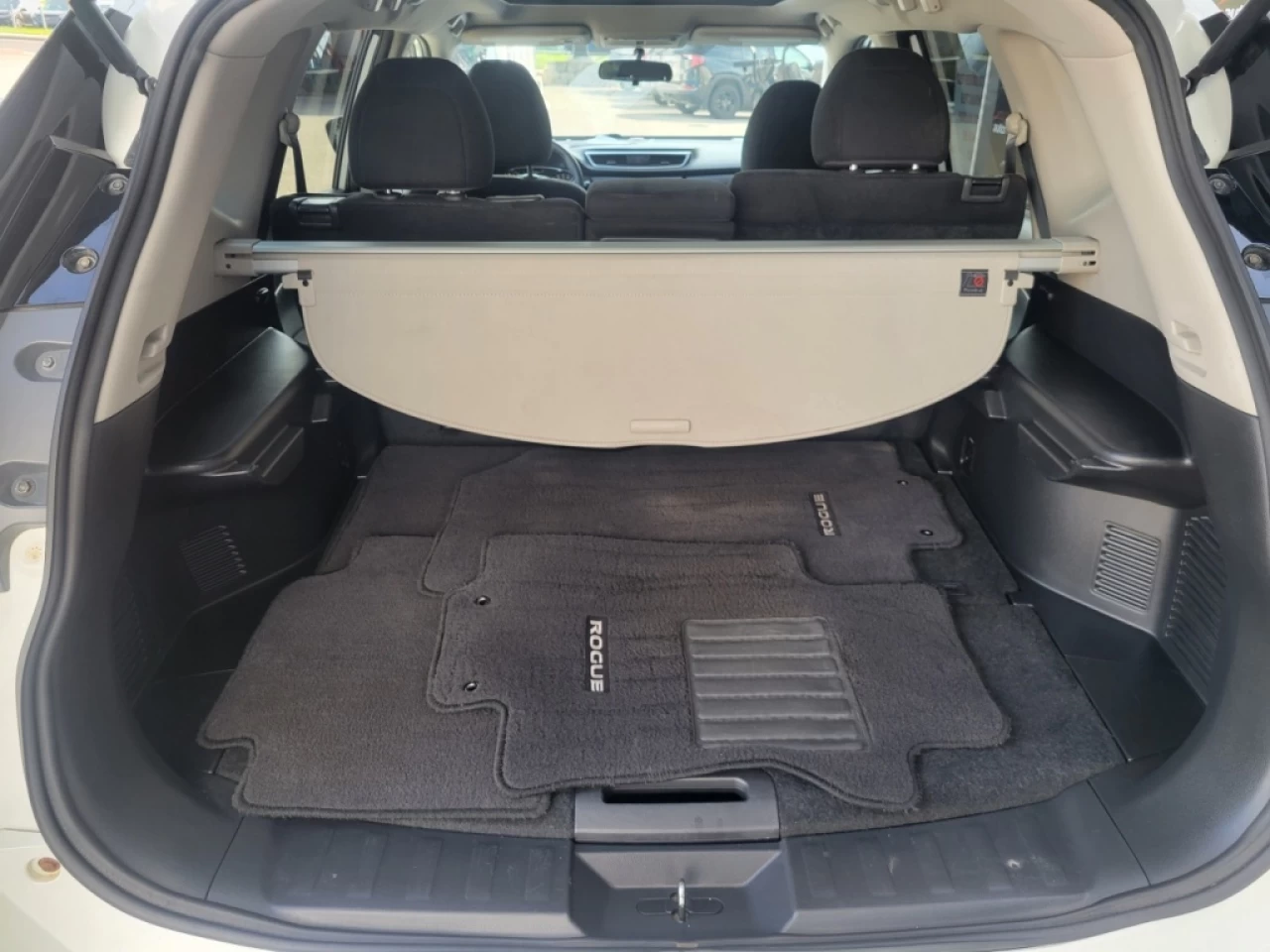 2015 Nissan Rogue SV*TOIT PANO*CAMÉRA*BANCS CHAUFFANTS* Main Image