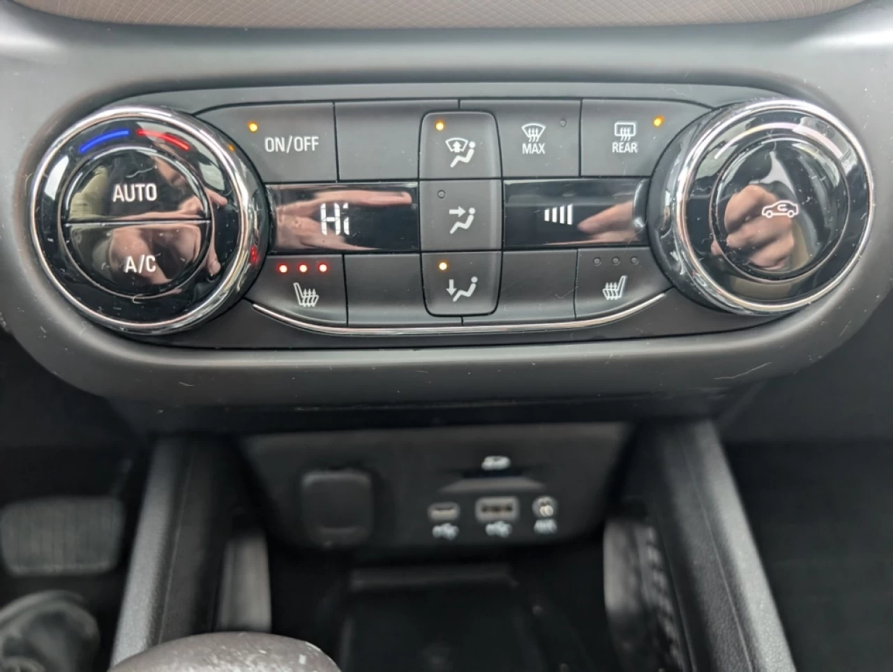 2021 Chevrolet TrailBlazer ACTIV*AWD*TOIT PANO*BANCS CHAUFF*BOUTON POUSSOIR* Image principale