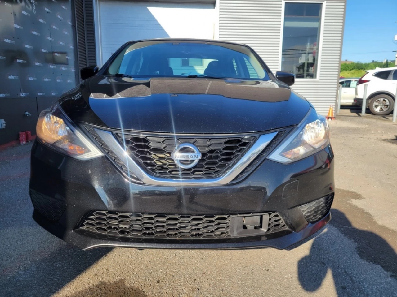 2018 Nissan Sentra SV**BANCS CHAUFF*CAMÉRA*TOIT* Main Image