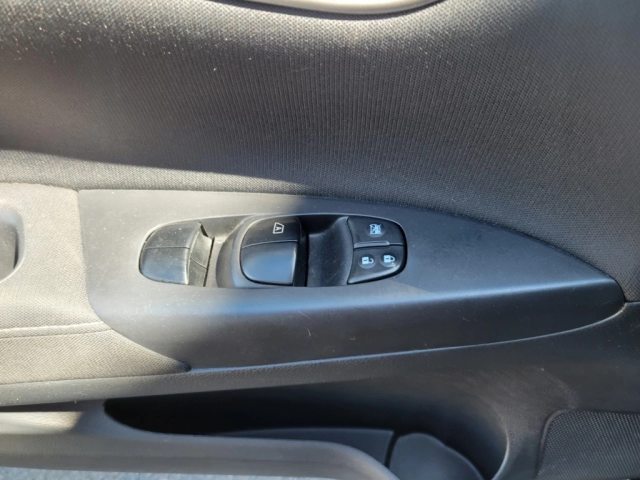 2014 Nissan Sentra S*AUTO*A/C*BAS KILO* Main Image