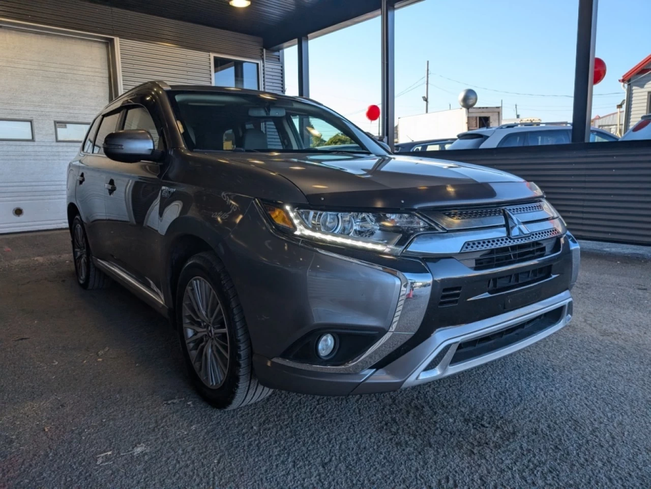 2020 Mitsubishi Outlander PHEV SE*AWD*TOIT*BANCS/VOLANT CHAUFF*A/C* Image principale