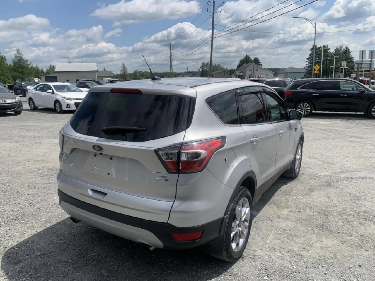 2017 Ford Escape SE Main Image