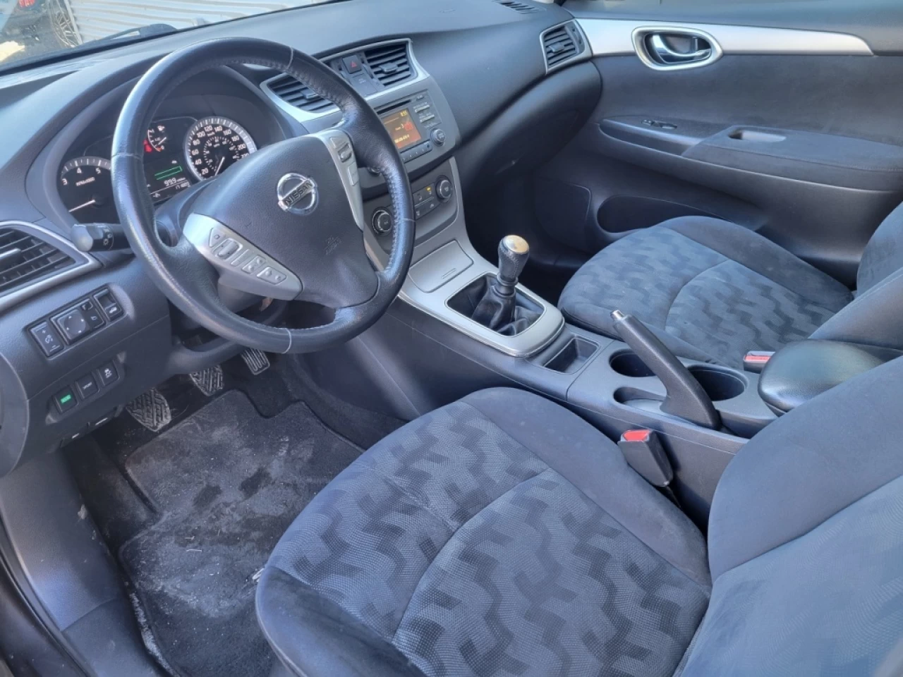 2013 Nissan Sentra  Image principale