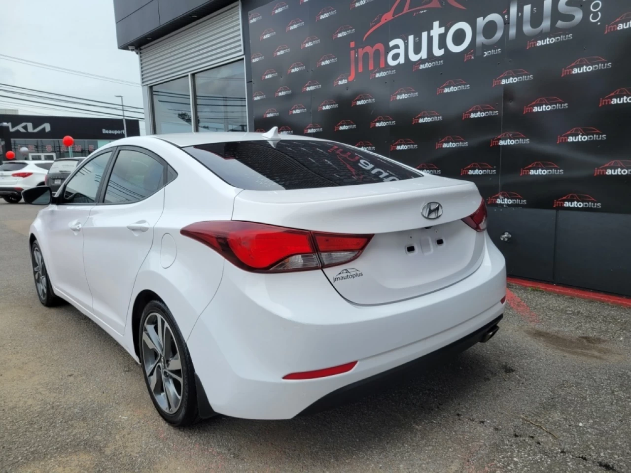 2015 Hyundai Elantra GLS*TOIT*BANCS CHAUFF*CAMÉRA*A/C* Image principale