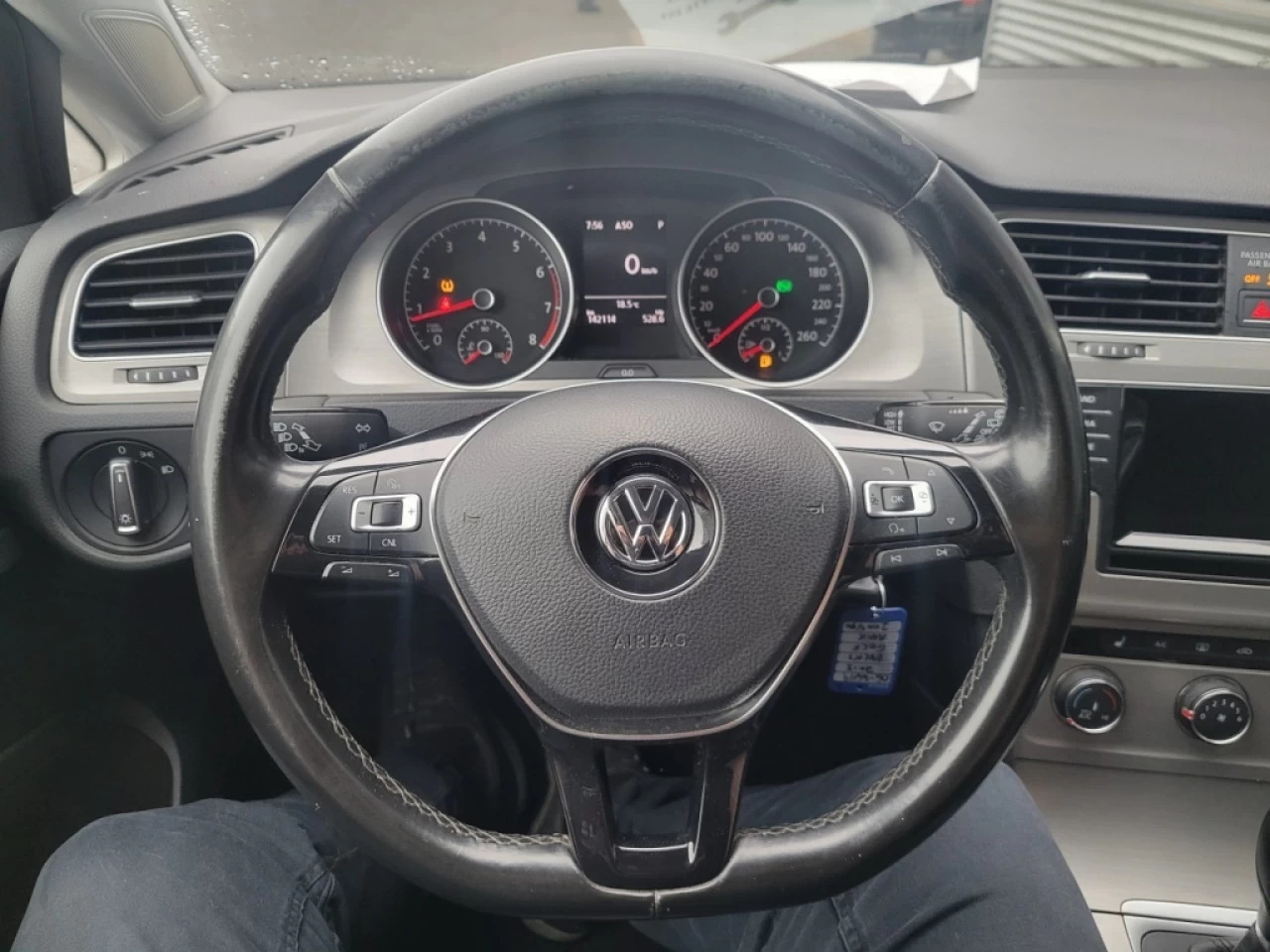 2015 Volkswagen Golf TRENDLINE*CAMÉRA*BANCS CHAUFFANTS* Image principale