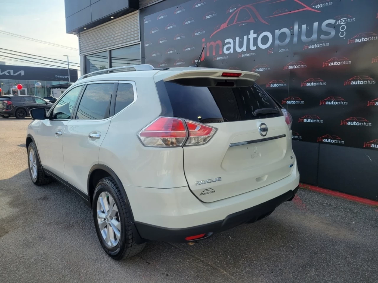 2015 Nissan Rogue SV*TOIT PANO*CAMÉRA*BANCS CHAUFFANTS* Main Image