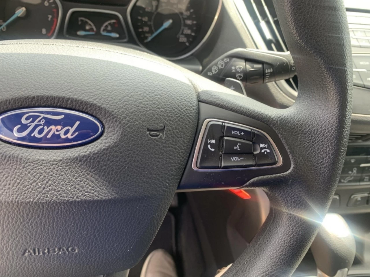 2017 Ford Escape SE Main Image