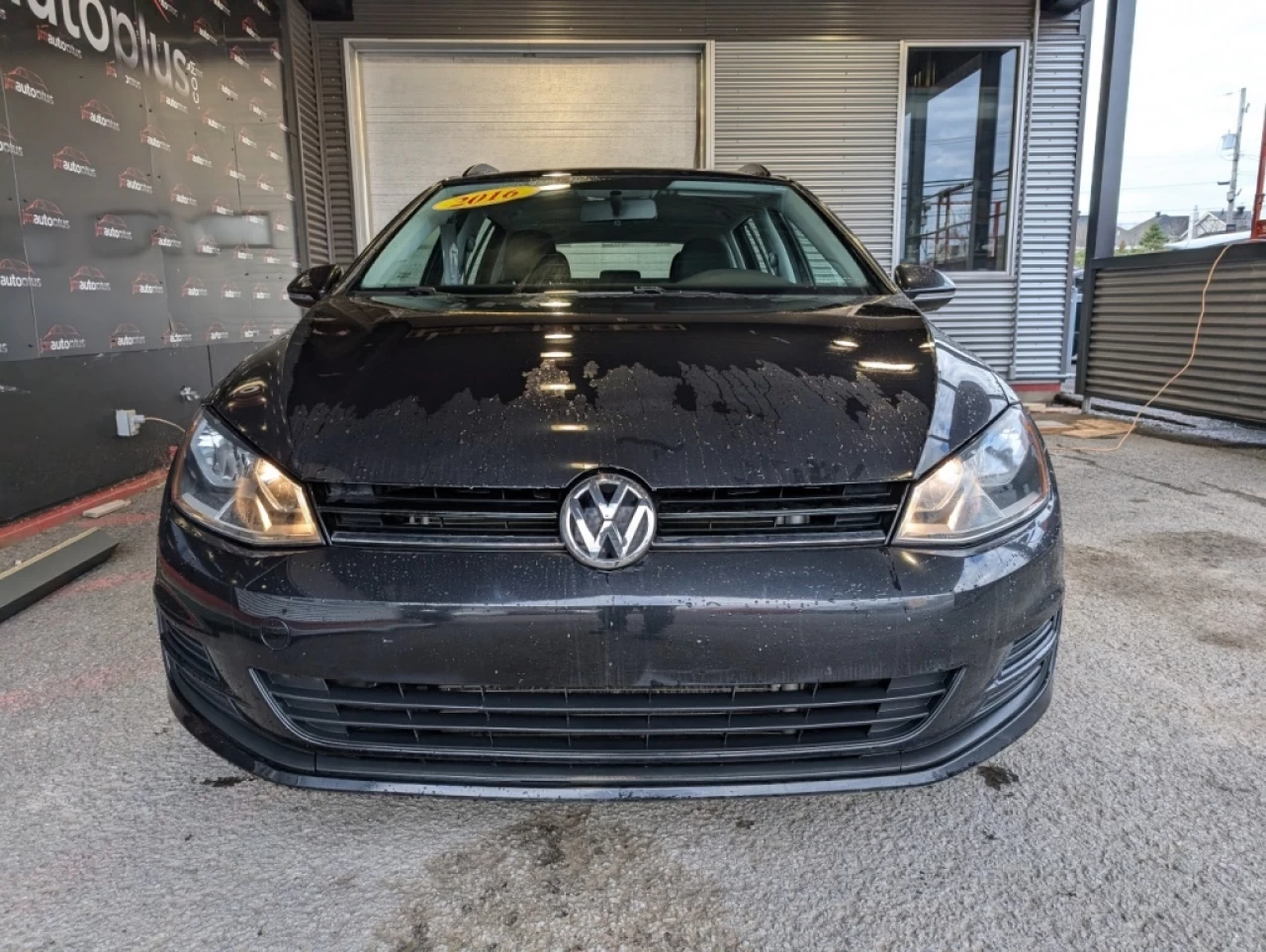 2016 Volkswagen Golf Trendline*BANCS CHAUFF*CAMÉRA*BAS KILO* Image principale