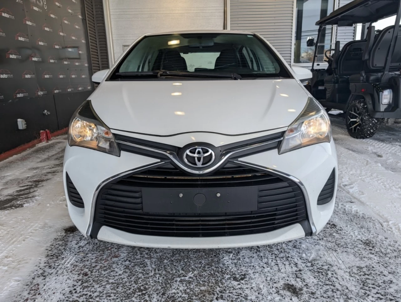 2016 Toyota Yaris LE*AUTO*A/C*BAS KILO* Image principale