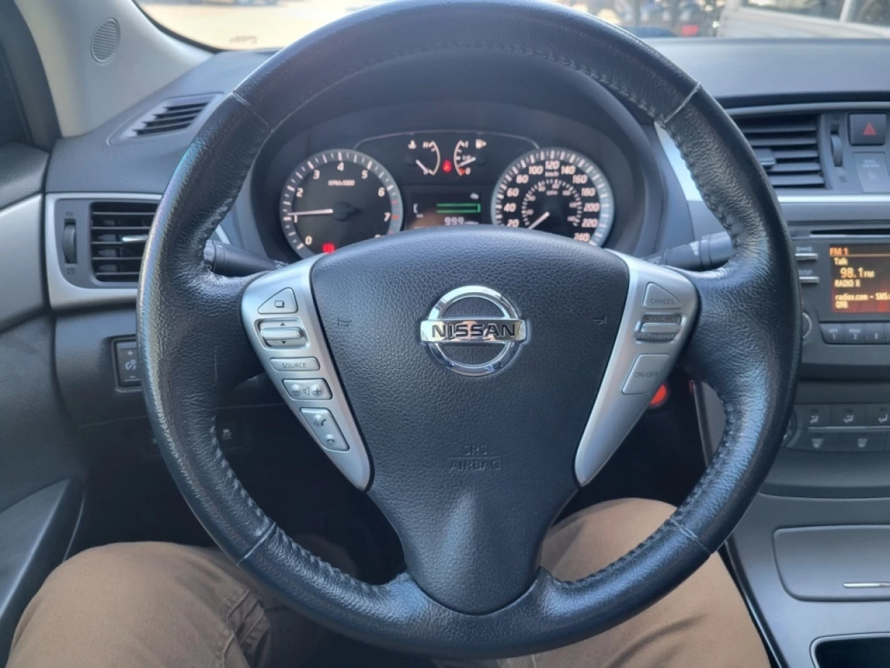 2013 Nissan Sentra  Image principale