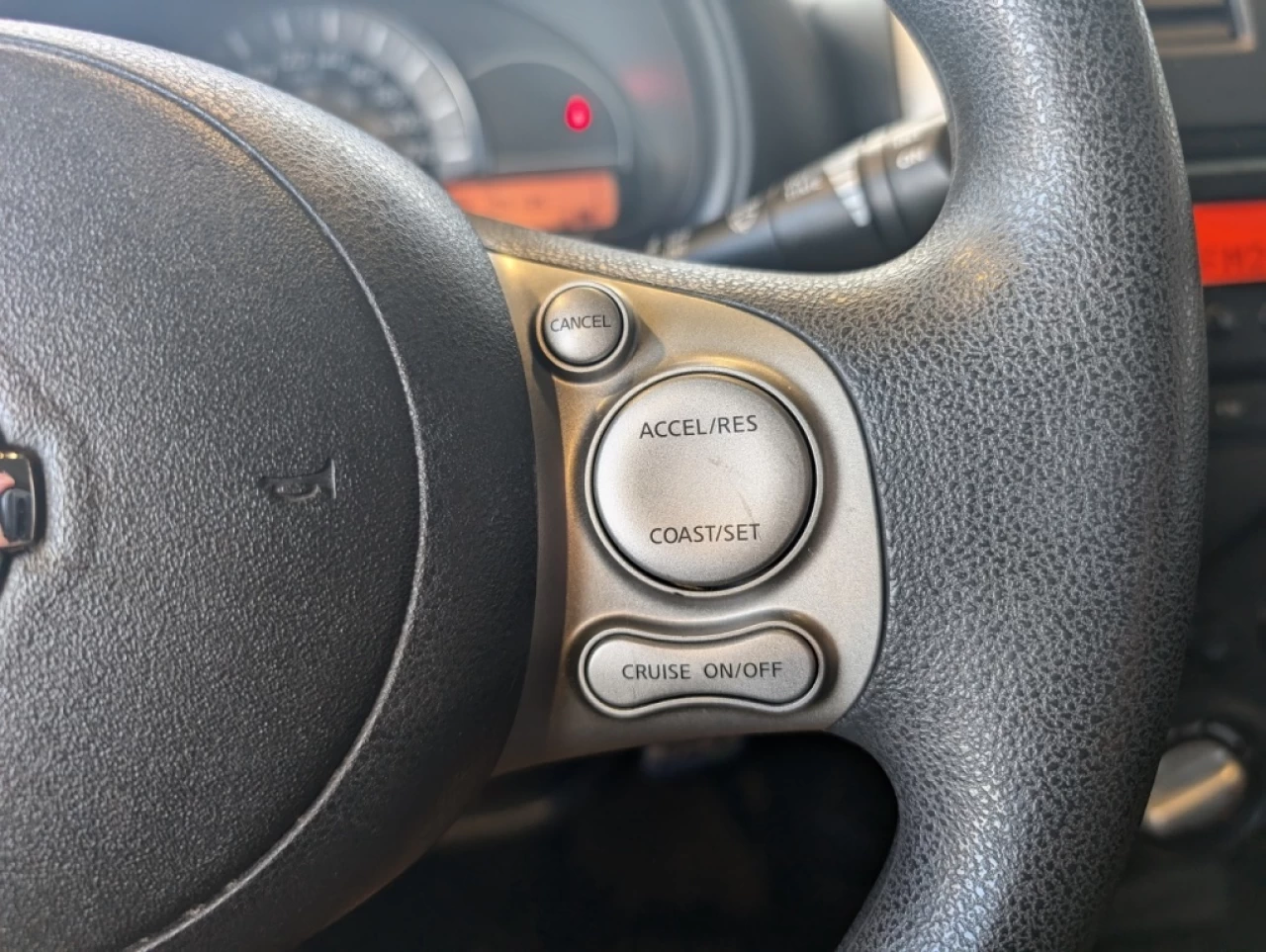 2015 Nissan Micra SV*AUTO*A/C*BAS KILO* Image principale