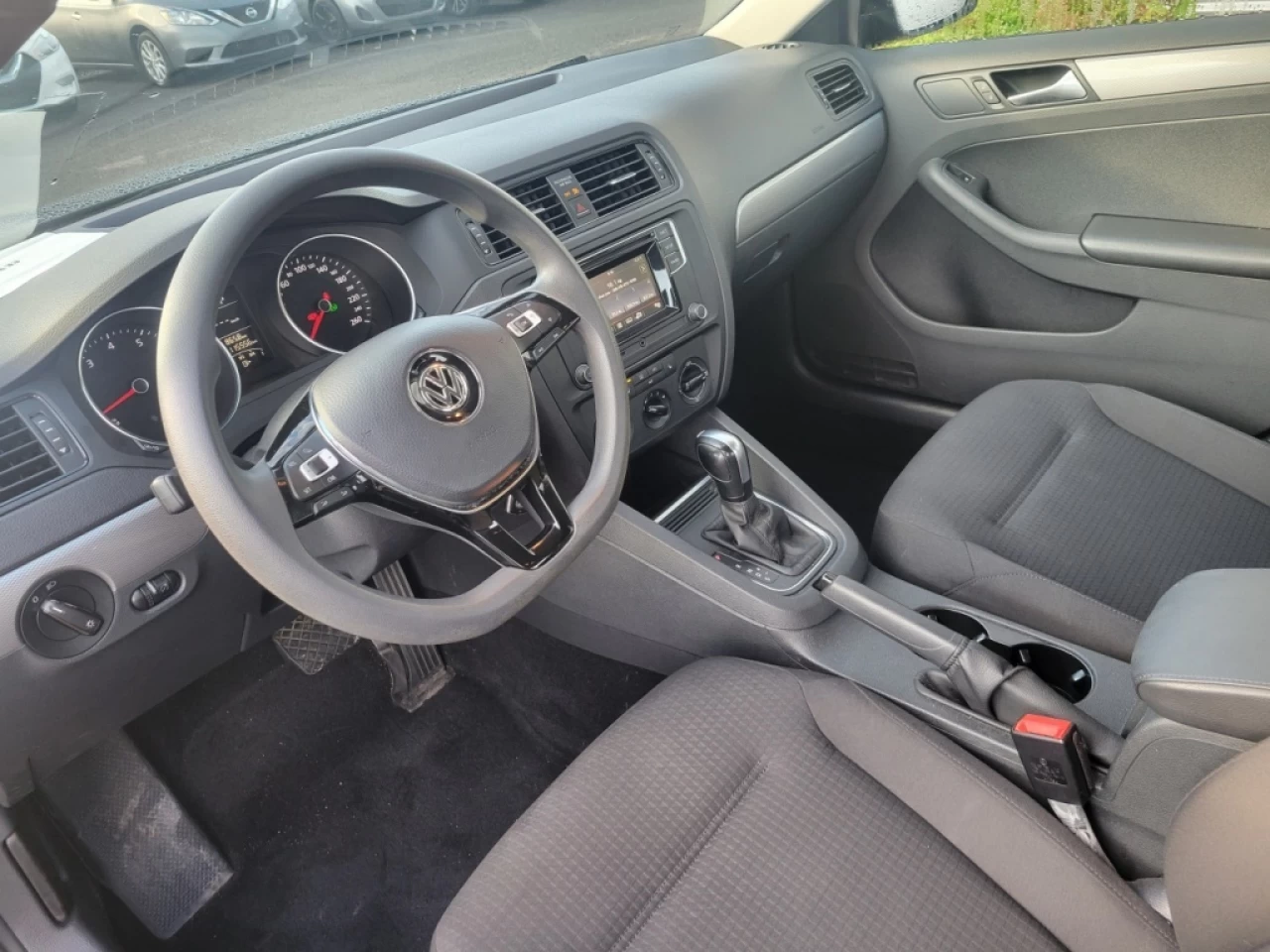 2017 Volkswagen Jetta Trendline+*CAMÉRA*BANCS CHAUFFANTS*A/C* Main Image