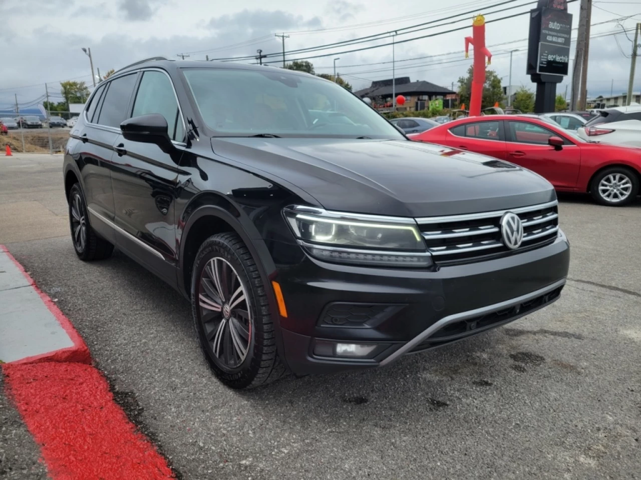 2019 Volkswagen Tiguan Highline*AWD*TOIT PANO*BANCS/VOLANT CHAUFF*CAMÉRA* Image principale