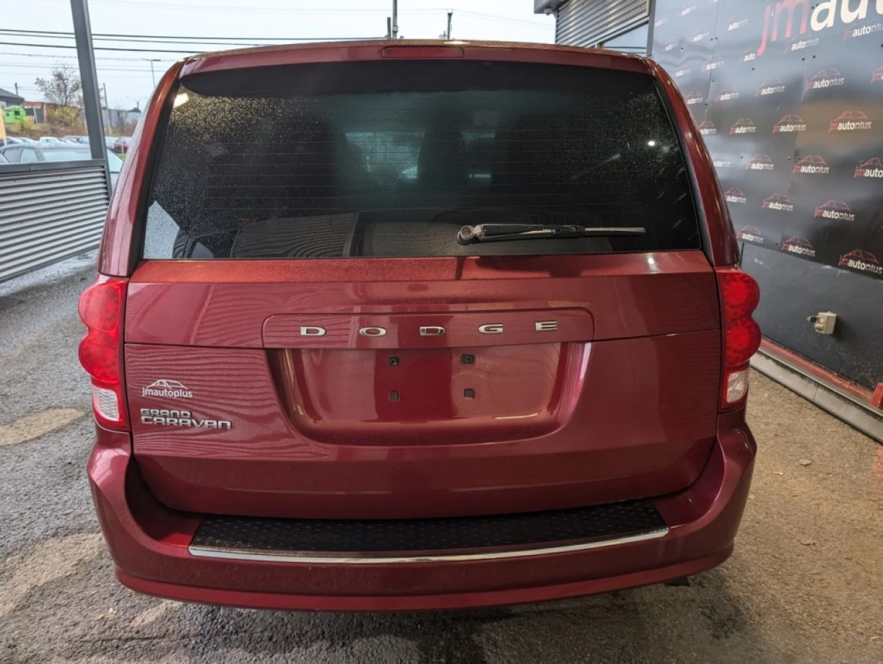 2015 Dodge Grand Caravan Ensemble Valeur Plus*BAS KILO*A/C*7 PASSAGERS* Image principale