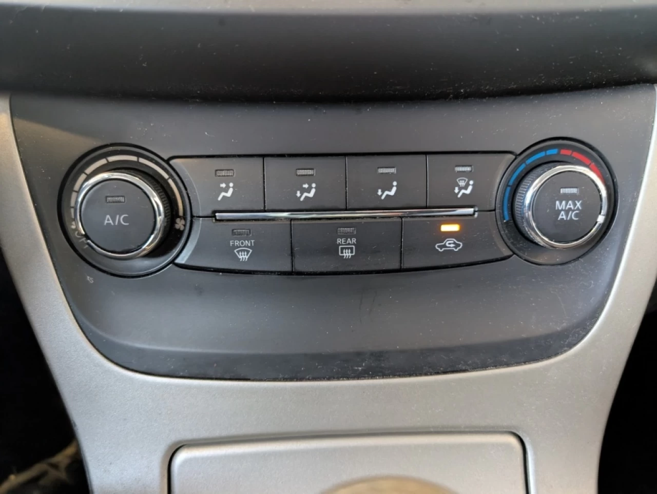 2015 Nissan Sentra S*BAS KILO*AUTOMATIQUE*A/C* Image principale