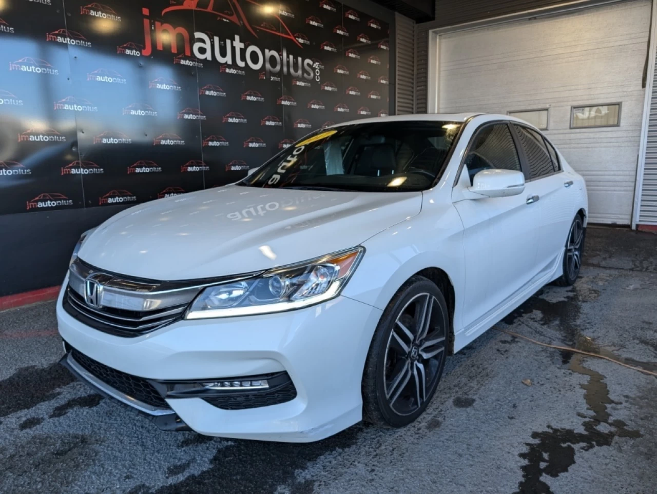 2017 Honda Accord Sedan Sport*MANUEL*BANCS CHAUFF*CAMÉRA*TOIT* Main Image