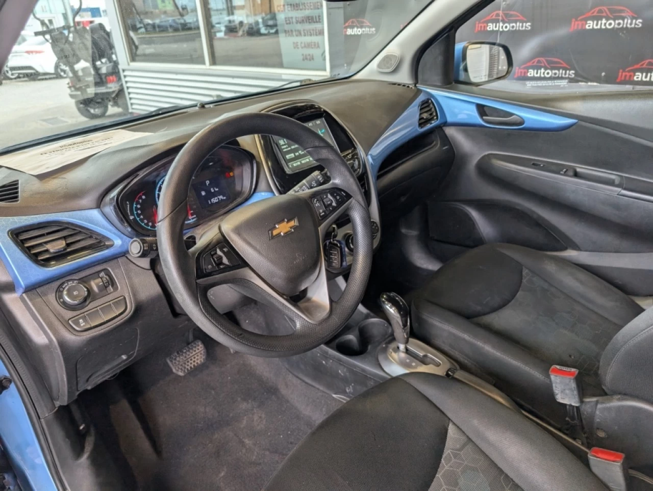 2017 Chevrolet Spark LT*CAMÉRA*A/C*BAS KILO*AUTOMATIQUE* Main Image