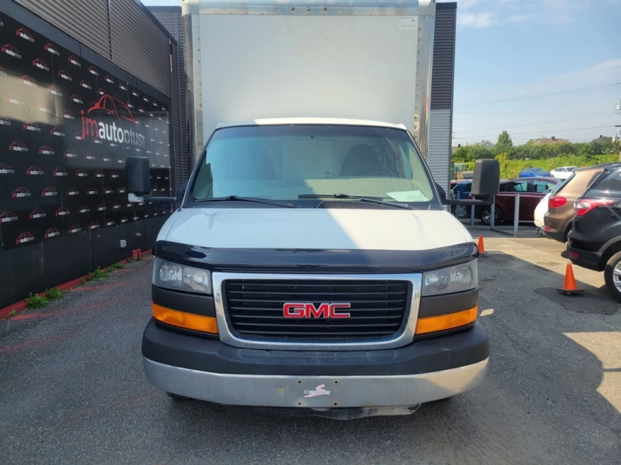 2015 GMC Savana *A/C* Main Image