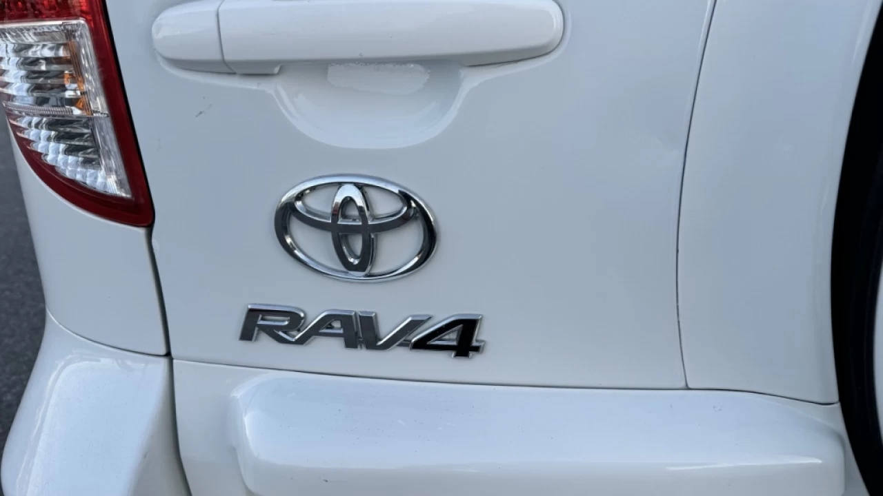 2012 Toyota RAV4 *AWD*BAS KILO*A/C* Image principale