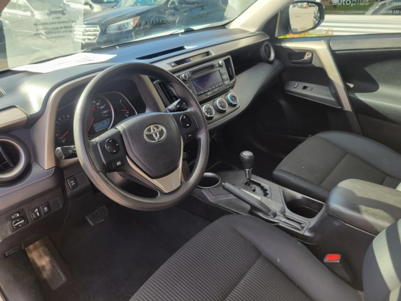 2015 Toyota RAV4 LE*AWD*A/C*BLUETOOTH* Image principale