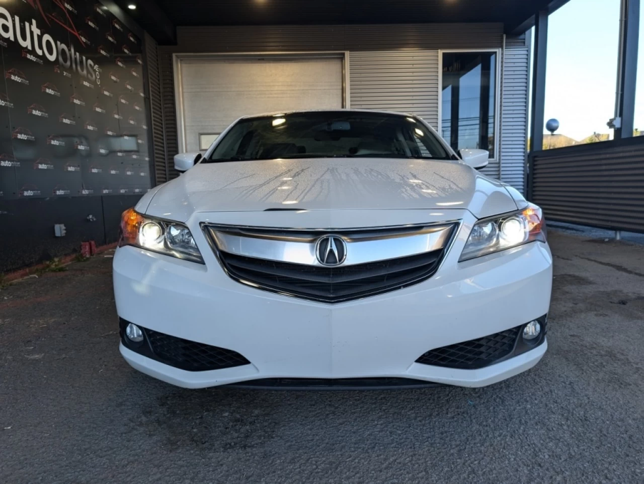 2013 Acura ILX groupe tech*NAV*TOIT*BANCS CHAUFF*CAMÉRA*A/C* Image principale