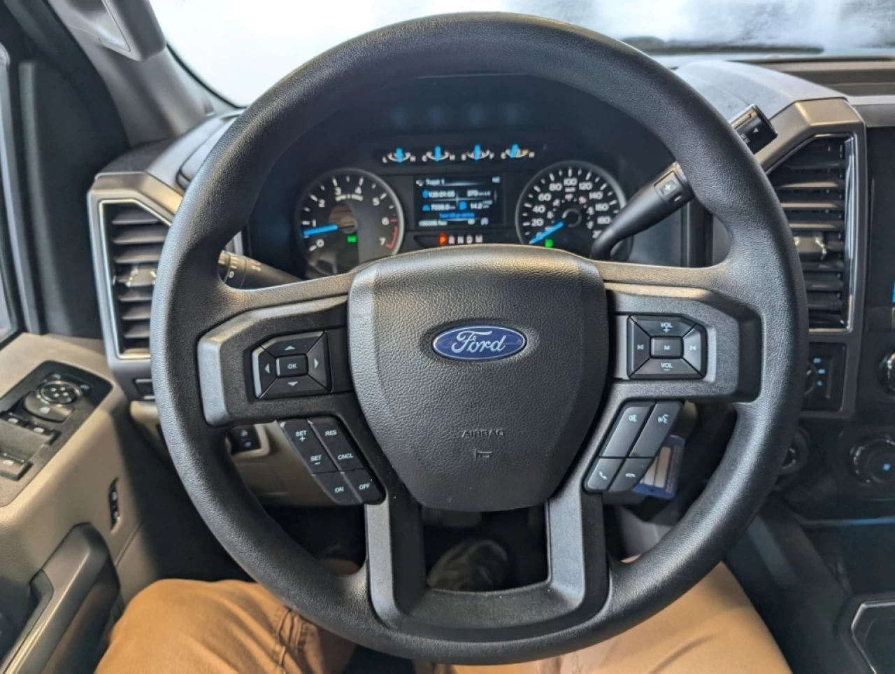 2019 Ford F-150 XLT*XTR*V8*4X4*CREW*CAMÉRA*PRÊT À TIRER* Main Image