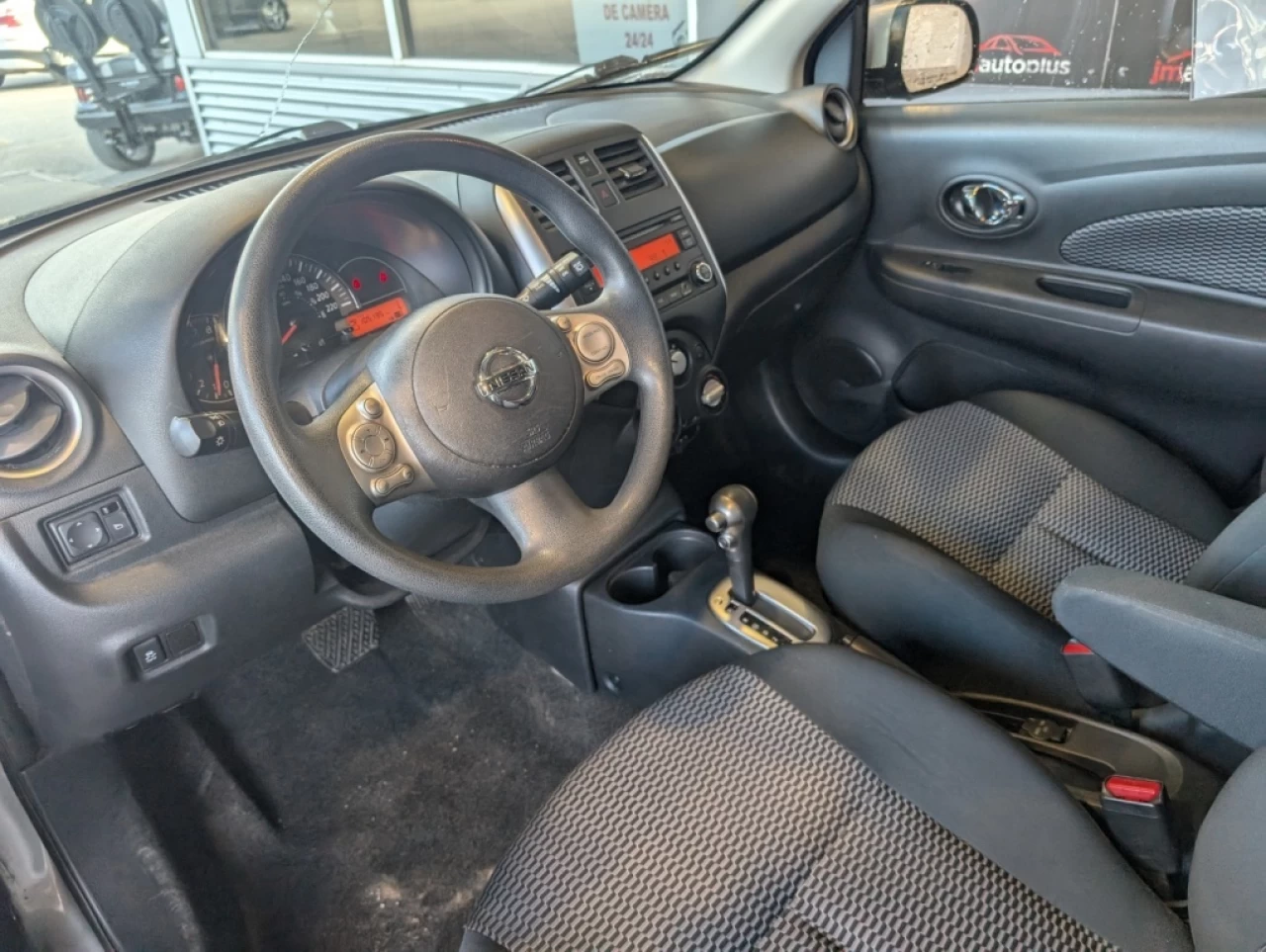 2015 Nissan Micra SV*AUTO*A/C*BAS KILO* Image principale