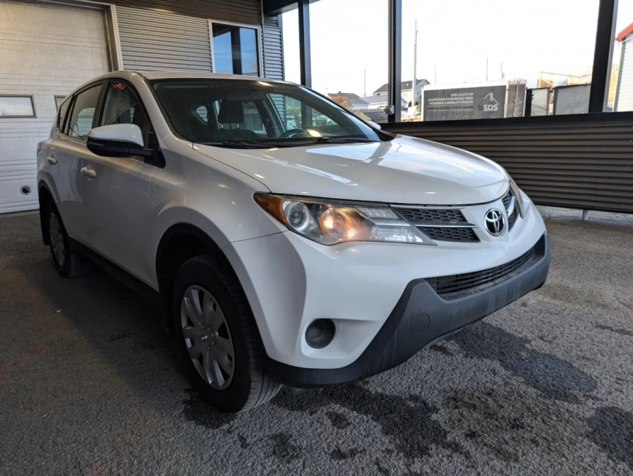 2015 Toyota RAV4 LE*AWD*A/C*BLUETOOTH* Main Image