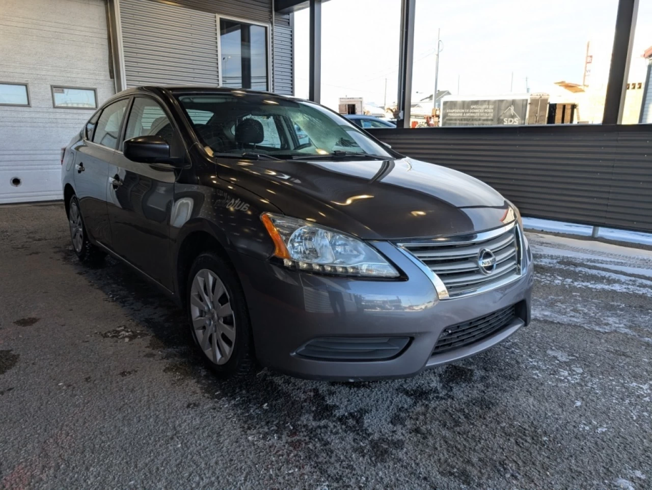 2015 Nissan Sentra S*BAS KILO*AUTOMATIQUE*A/C* Image principale