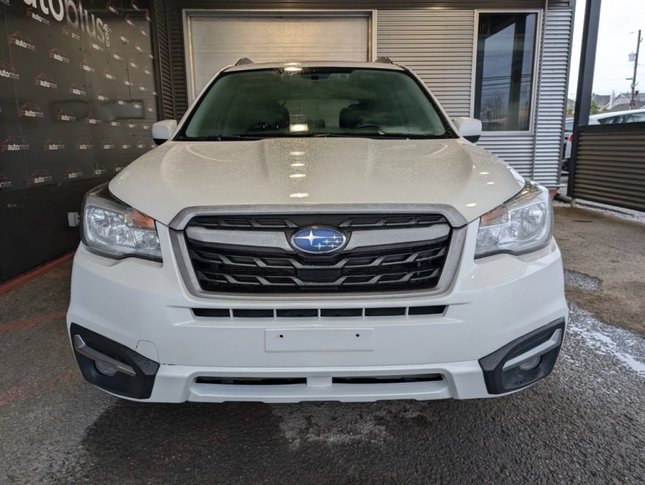 2017 Subaru Forester i Touring avec groupe Technologie*AWD*TOIT PANO*BA Image principale