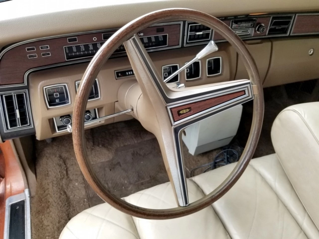 1972 Lincoln Continental  Main Image