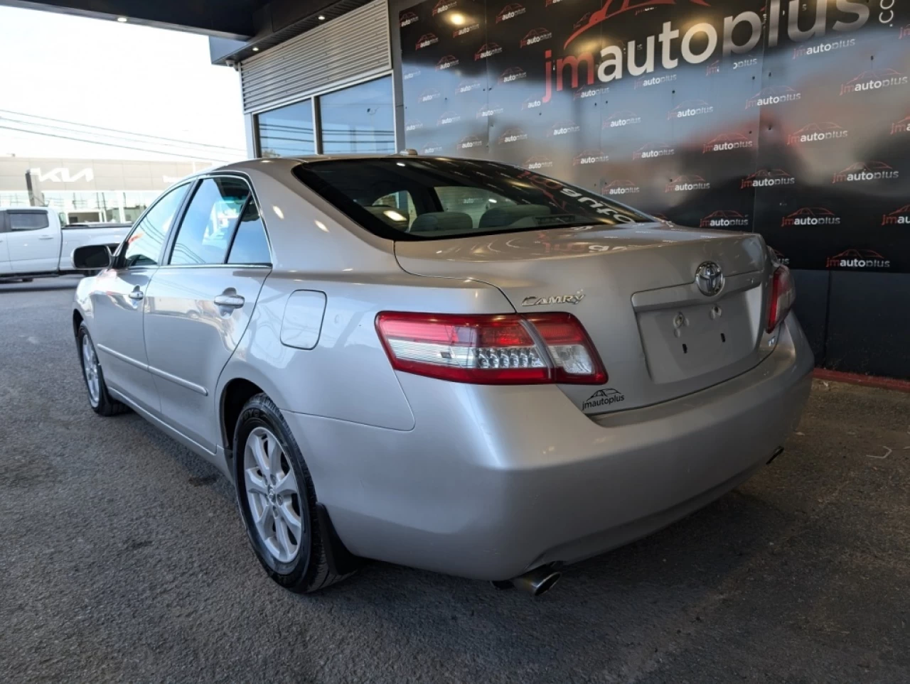 2010 Toyota Camry LE*BAS KILO*A/C* Image principale