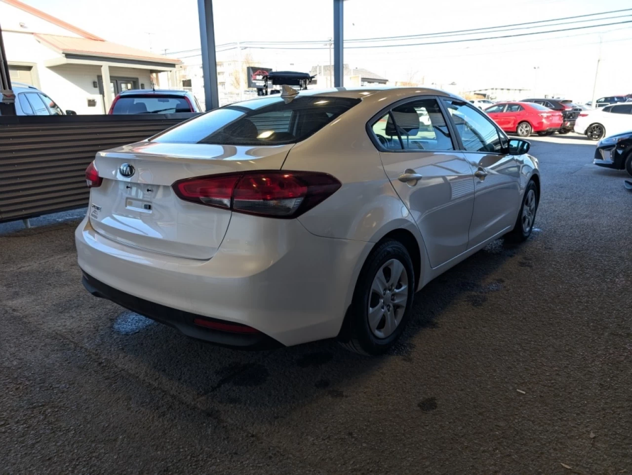 2017 Kia Forte LX*BANCS CHAUFF*BAS KILO* Main Image