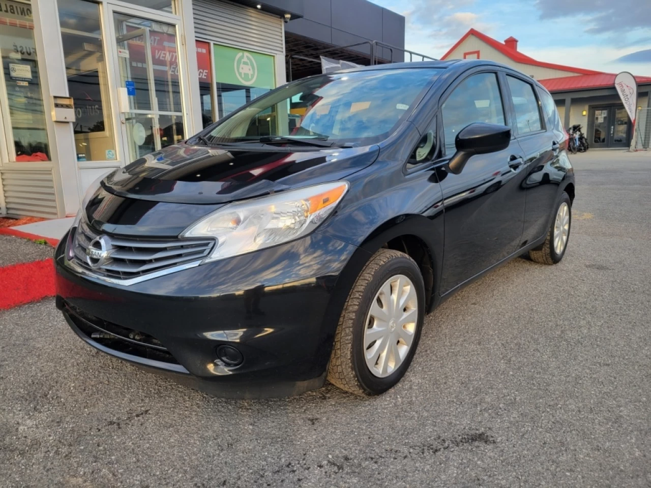 2015 Nissan Versa Note SV*CAMÉRA*AUTO*A/C*BAS KILO* Image principale